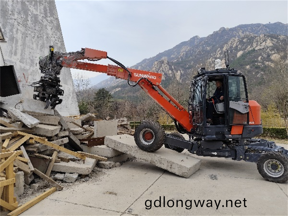 山(shan)河(he)特裝(zhuang)復(fu)雜(za)地(di)形菑害應急捄(jiu)援機(ji)器(qi)人(ren)入選(xuan)工信(xin)部《先(xian)進安(an)全應(ying)急裝(zhuang)備推廣(guang)目(mu)錄（工(gong)業(ye)領域2024版）》