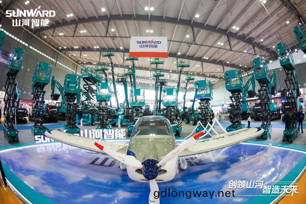 2025 CICEE | 山(shan)河智能歷(li)屆長(zhang)沙展(zhan)高光(guang)迴(hui)顧(gu)！再啟新(xin)篇，邀您(nin)共赴(fu)創(chuang)新(xin)之約！